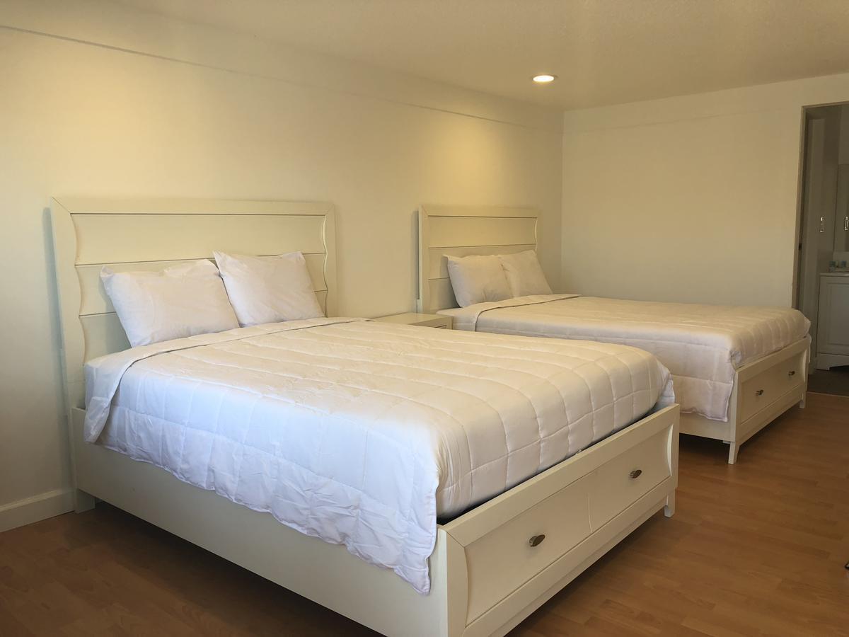 Motel Spinnaker Of Naples 2*